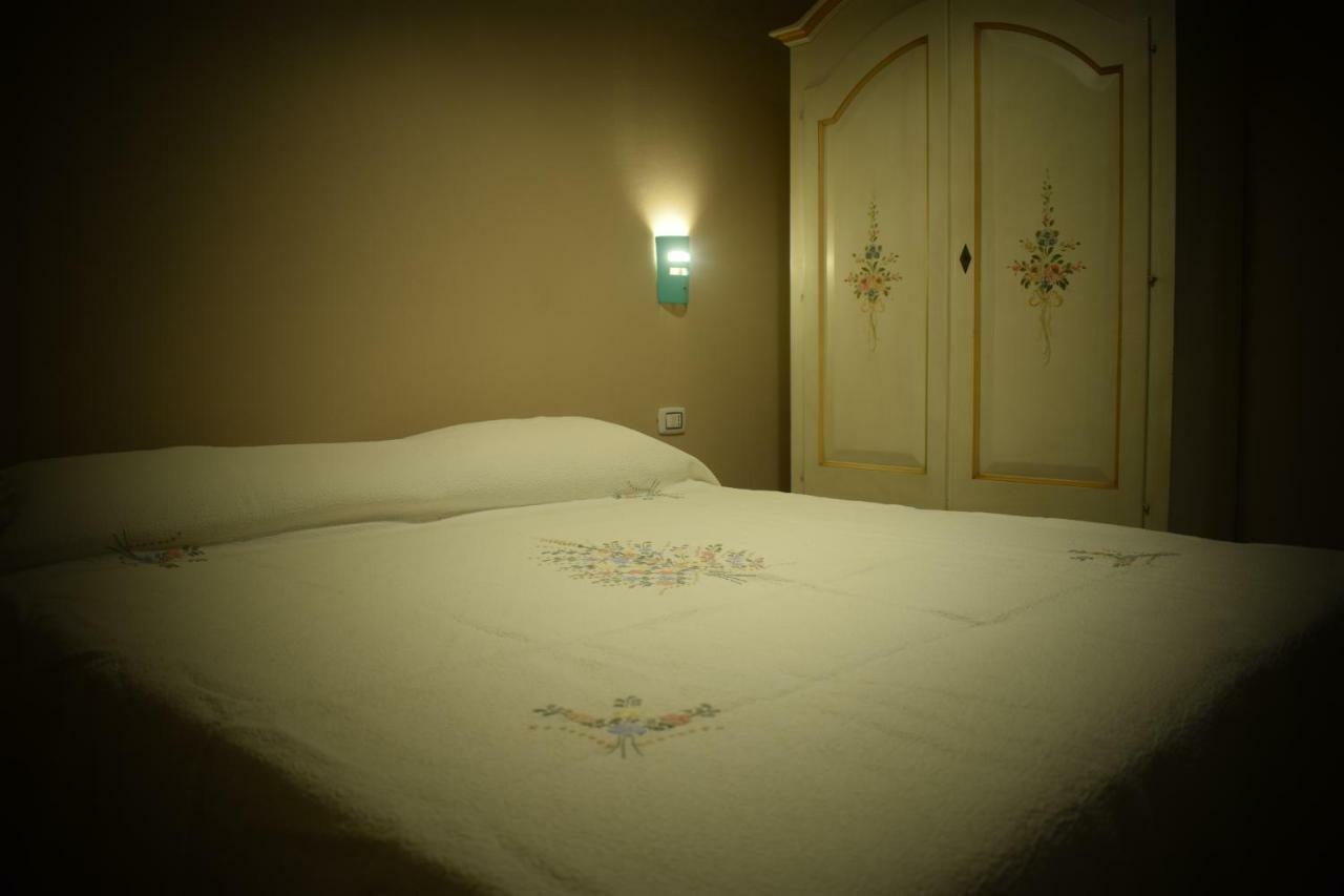 Corte Boero Bed&Breakfast カポテッラ エクステリア 写真